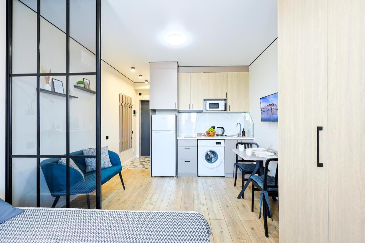 Apartment 1 4